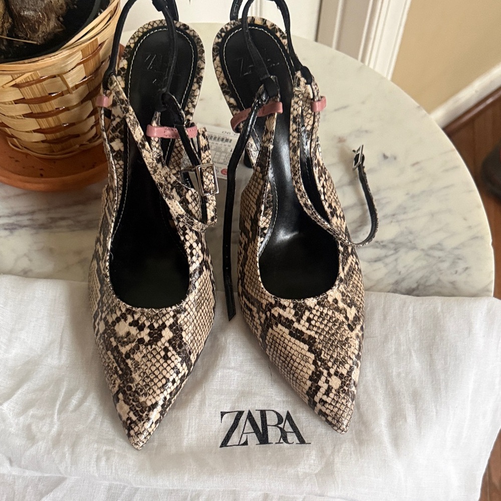 Zara Women's Snakeskin Slingback Heels - Black and Tan